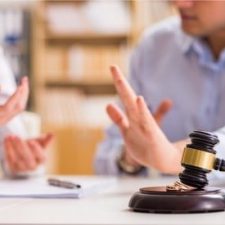 L’Avvocato spiega l’affidamento legale congiunto di un minore da entrambi i genitori