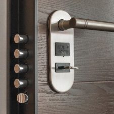 Come aprire una porta blindata