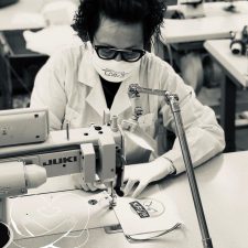Economia: da ricamificio a fabbrica di mascherine fashion